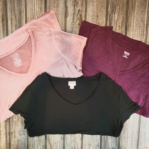 ***LOT OF 3*** XL and XXL V-Neck Layering Tees